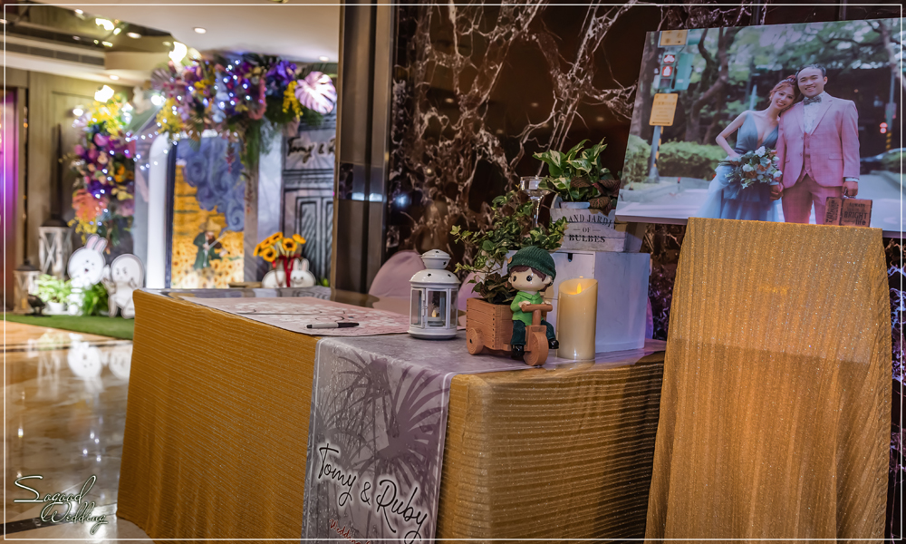 桃園中壢婚禮佈置,尊爵國際廳婚禮佈置,梵谷向日葵婚禮,奇幻花園婚禮,繽紛花店婚禮,熱帶夏夜婚禮,主題婚禮客制設計,Sogood Wedding