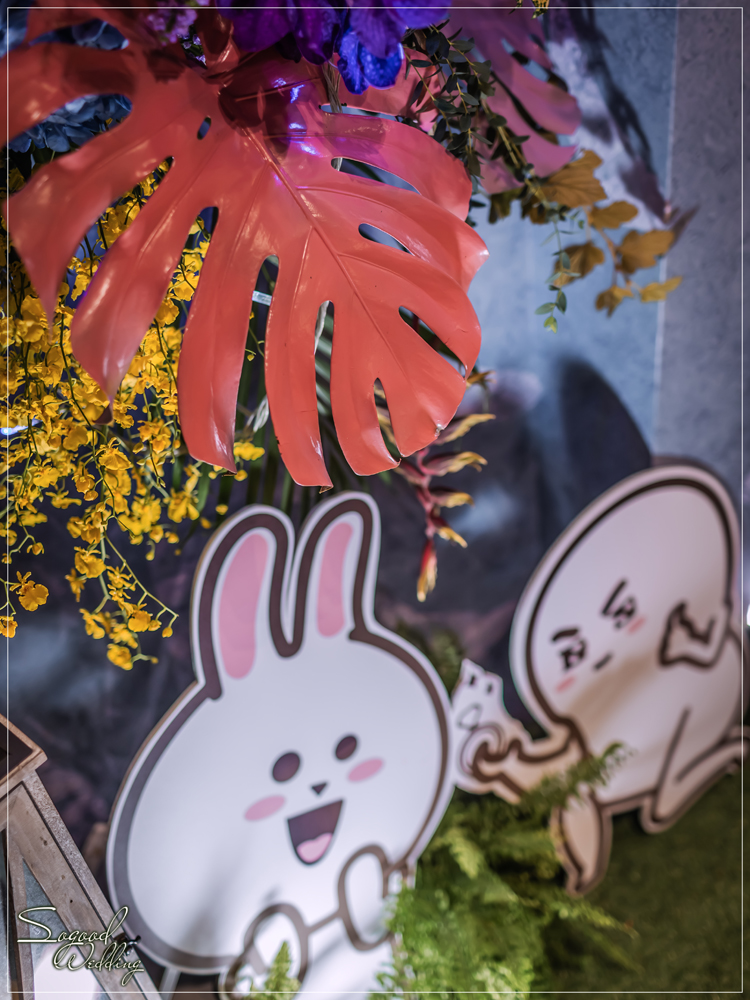 桃園中壢婚禮佈置,尊爵國際廳婚禮佈置,梵谷向日葵婚禮,奇幻花園婚禮,繽紛花店婚禮,熱帶夏夜婚禮,主題婚禮客制設計,Sogood Wedding