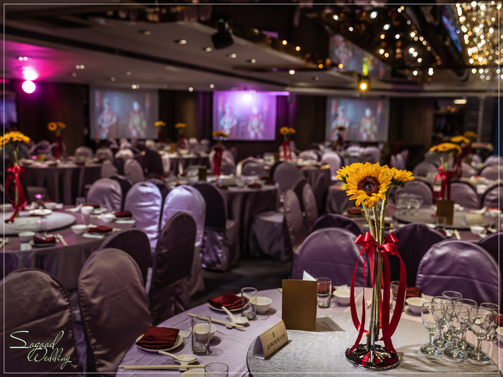 桃園中壢婚禮佈置,尊爵國際廳婚禮佈置,梵谷向日葵婚禮,奇幻花園婚禮,繽紛花店婚禮,熱帶夏夜婚禮,主題婚禮客制設計,Sogood Wedding