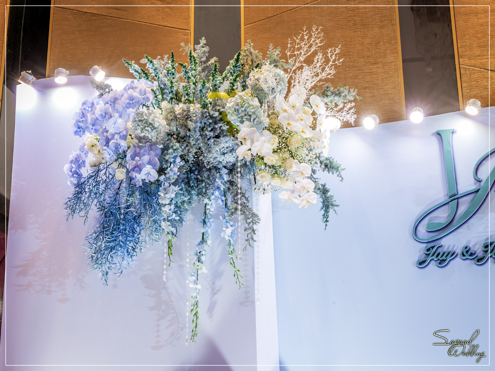 桃園中壢婚禮佈置,南科贊美酒店珍愛廳婚禮佈置,冰雪奇緣婚禮,聖誕雪景婚禮,史努比婚禮,冬季婚禮,主題婚禮客制設計,Sogood Wedding