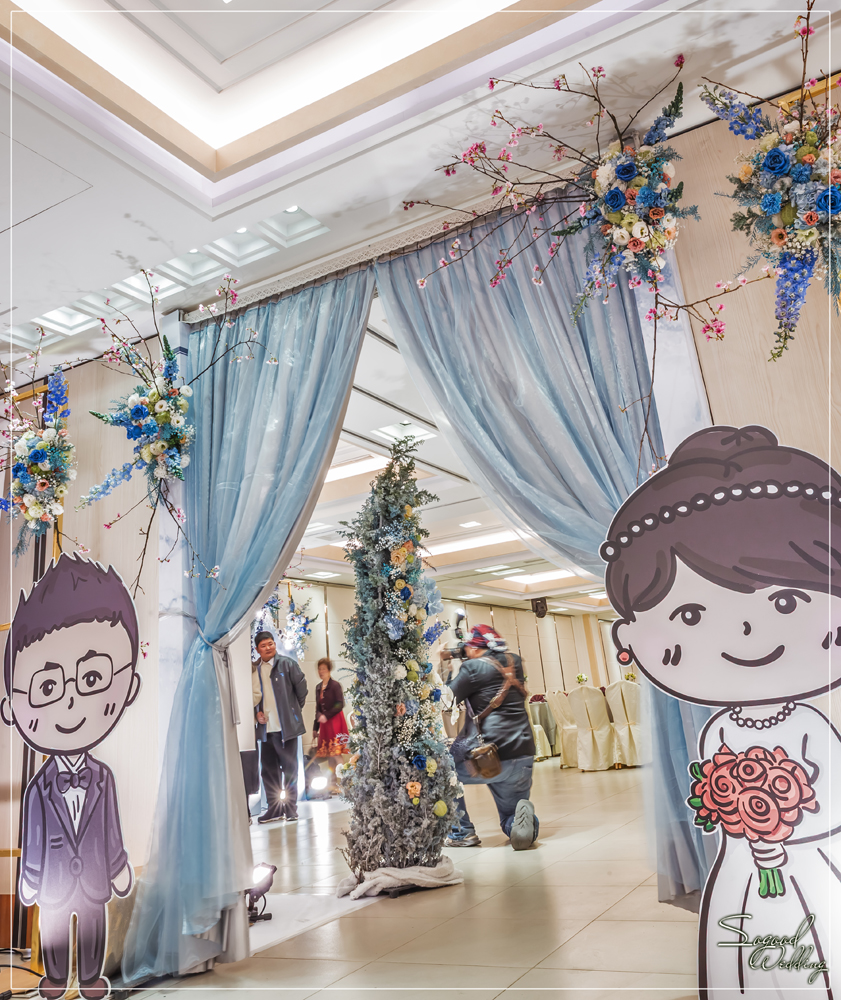 桃園中壢婚禮佈置,香江婚禮佈置,時尚浪漫風婚禮佈置,證婚拱門,相片框佈置,層次背板婚禮,主題婚禮客制設計,Sogood Wedding