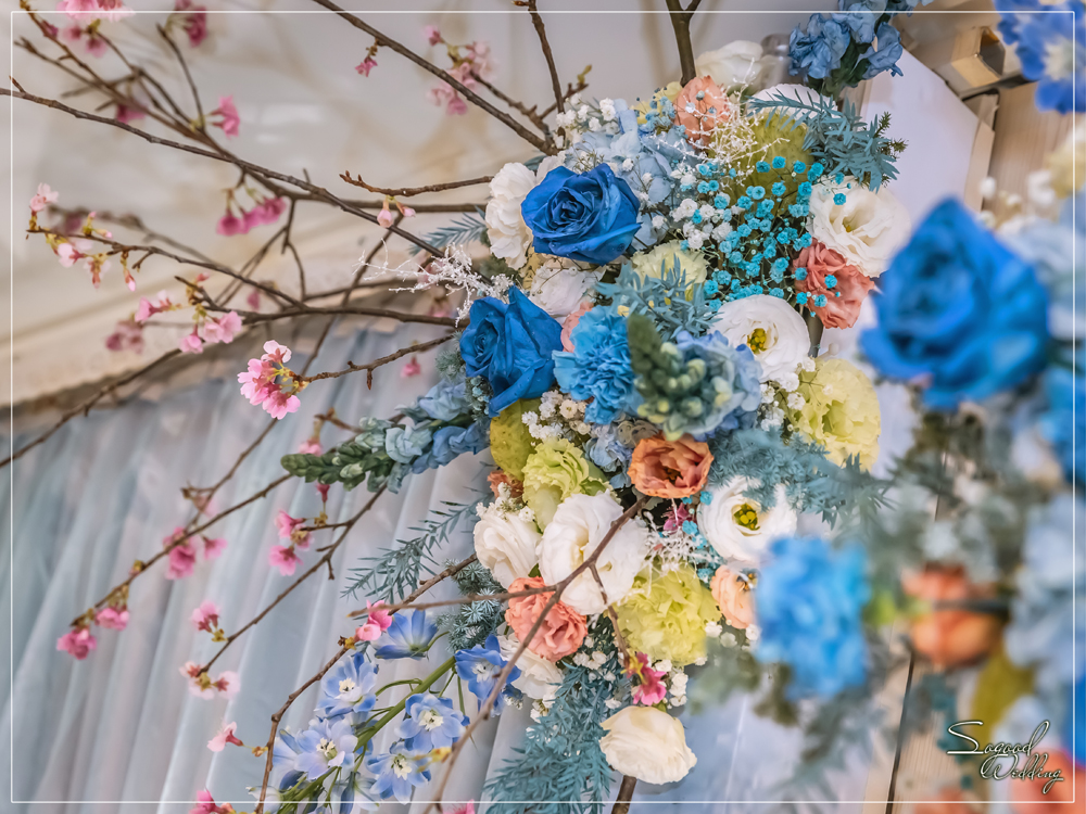 桃園中壢婚禮佈置,香江婚禮佈置,時尚浪漫風婚禮佈置,證婚拱門,相片框佈置,層次背板婚禮,主題婚禮客制設計,Sogood Wedding